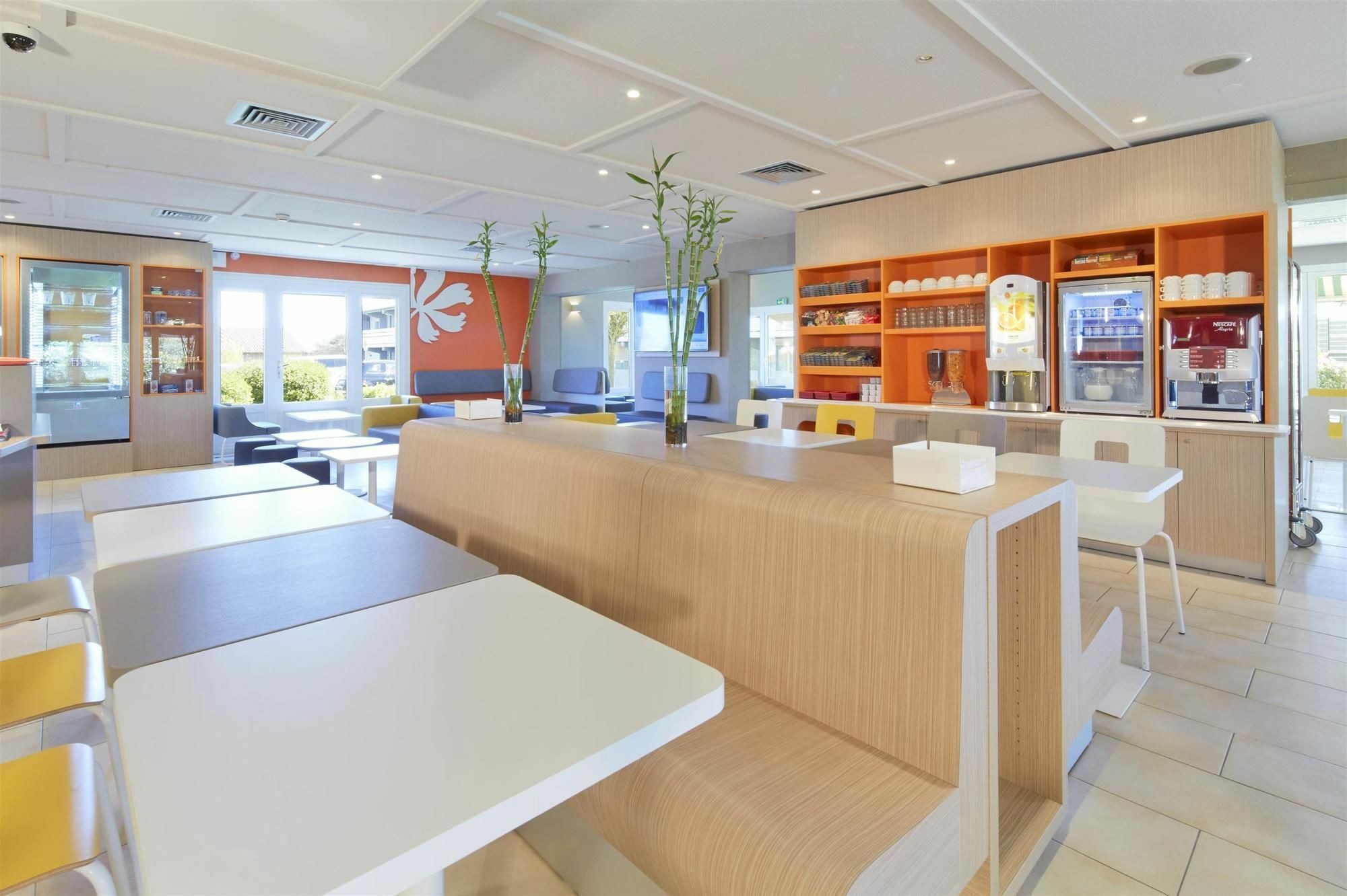 Premiere Classe Poitiers Futuroscope - Chasseneuil Экстерьер фото